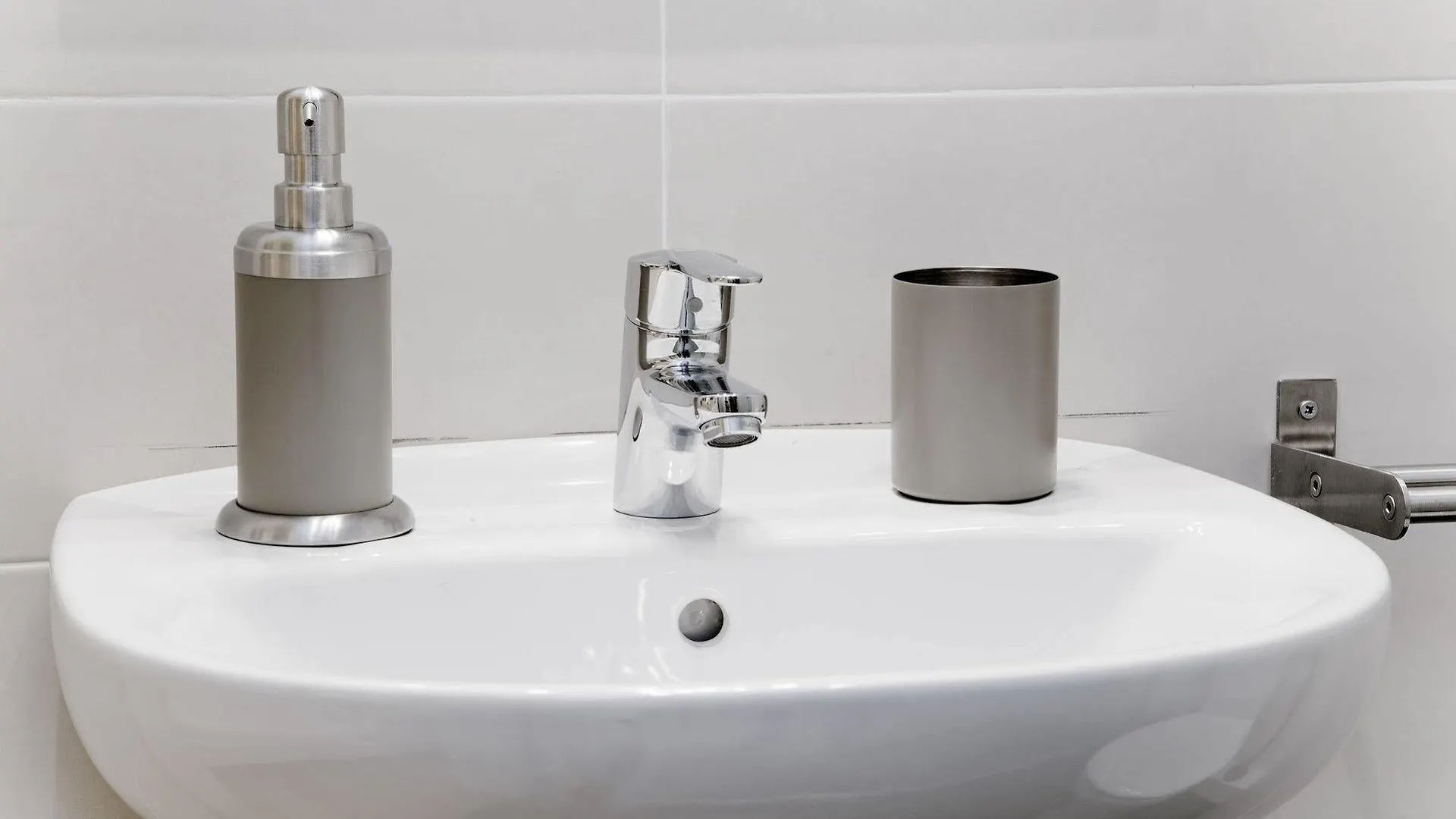 Flateli Roger Apartment Barcelona